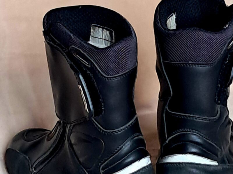 Botas touring TCX waterproff Hombre t/42