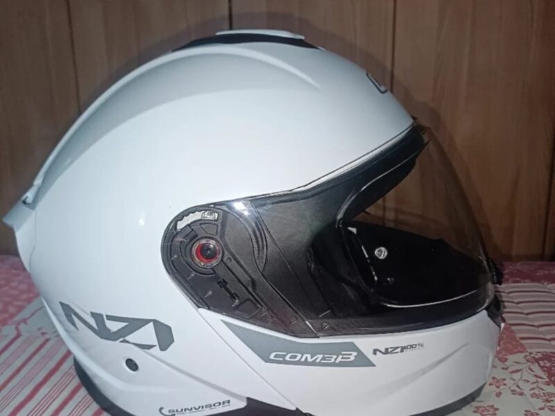 CASCO DE MOTO NZI COMBI 3. VISERA INCLUIDA. TALLA XS