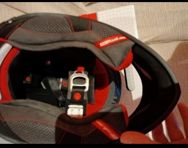 Casco fibra de Carbono. Dexter. M