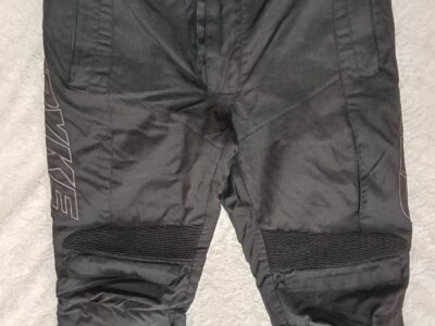 pantalones moto