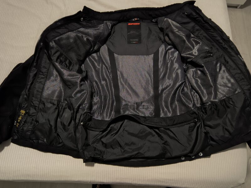 Chaqueta de moto marca spidi en negro talla xl