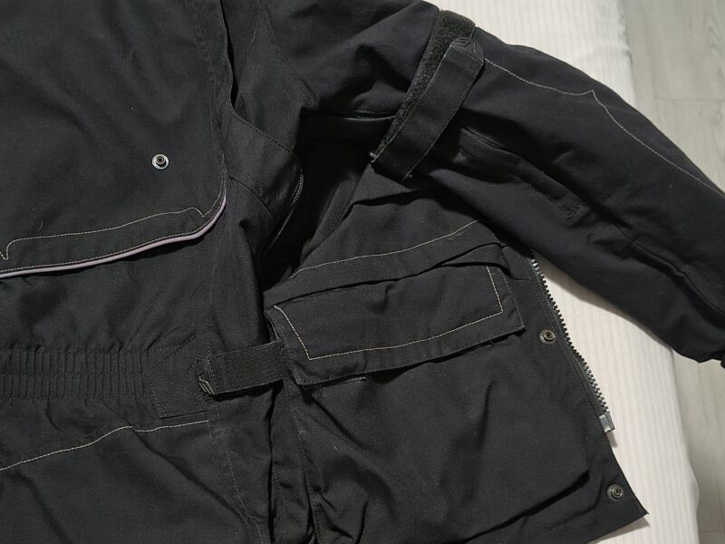 Chaqueta de moto marca spidi en negro talla xl