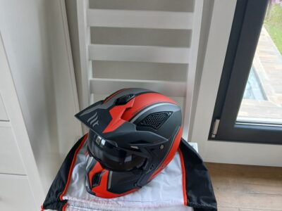CASCO MT HELMETS talla M