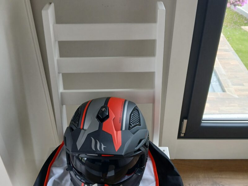 CASCO MT HELMETS talla M