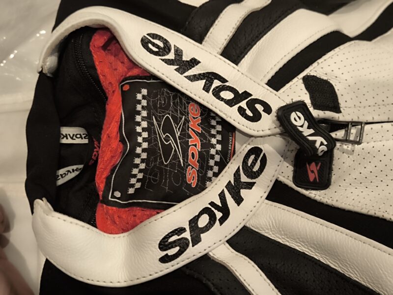 Mono de cuero NUEVO Spyke Blinker talla 60 (4XL)