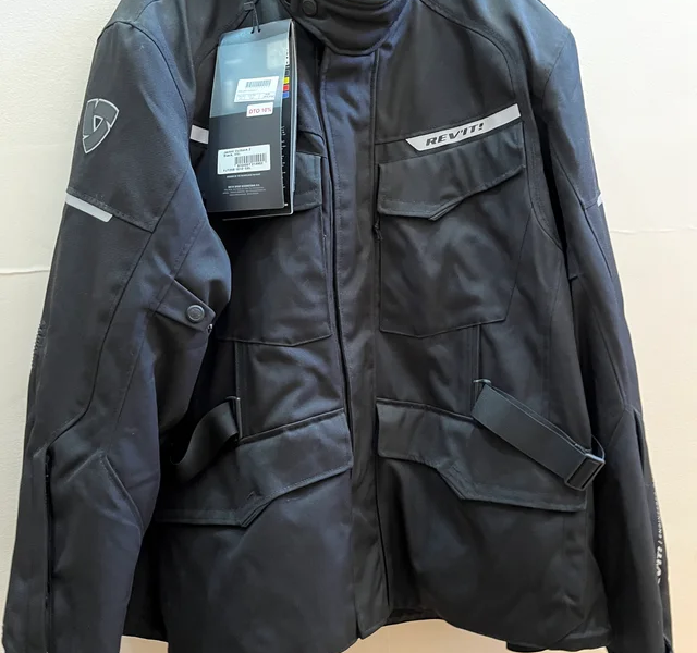 Chaqueta Moto Revit Talla 5XL. Sin estrenar
