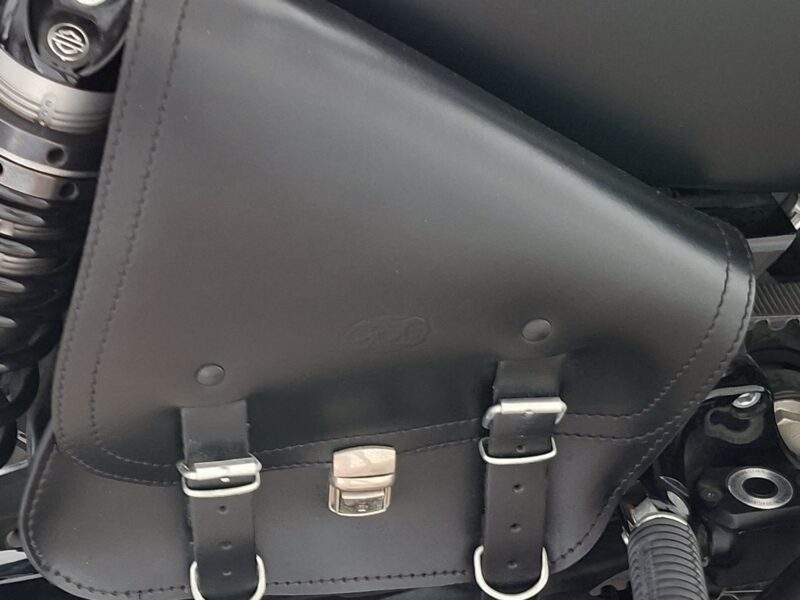 Alforja de basculante para Harley-Davidson (CZS Cuero) + 2 llaves