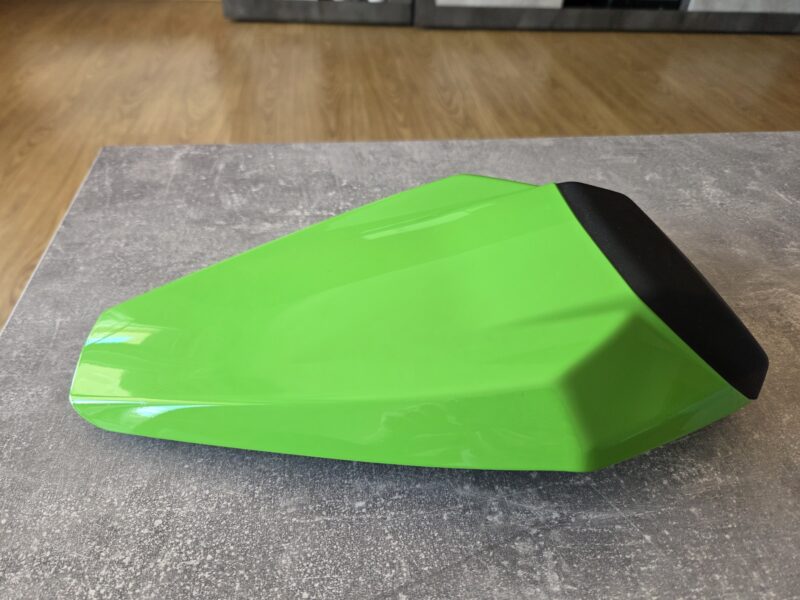 Tapa de colín monoplaza Kawasaki ZX10r verde original.