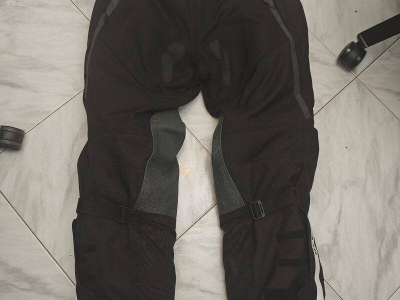 REV'IT DEFENDER 3 GORE-TEX Talla XL - Corto