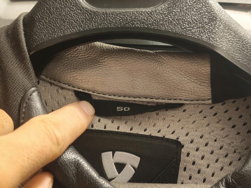 Cambio por chaqueta de cuero talla 54/56