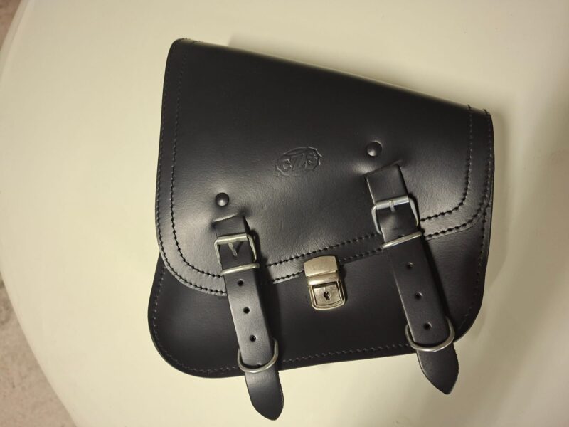 Alforja de basculante para Harley-Davidson (CZS Cuero) + 2 llaves