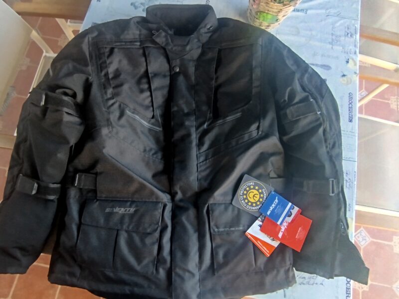 Sin estrenar, CHAQUETA SEVENTY DEGREES JT81 NEGRA TALLA 3XL